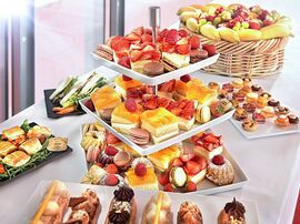 Kuchen Buffet im The Monarch Hotel