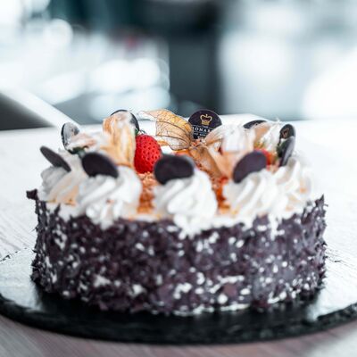 Frische Torte serviert im Restaurant in Bad Gögging